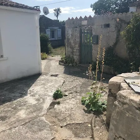 Oleron Saint-Denis-dʼOléron